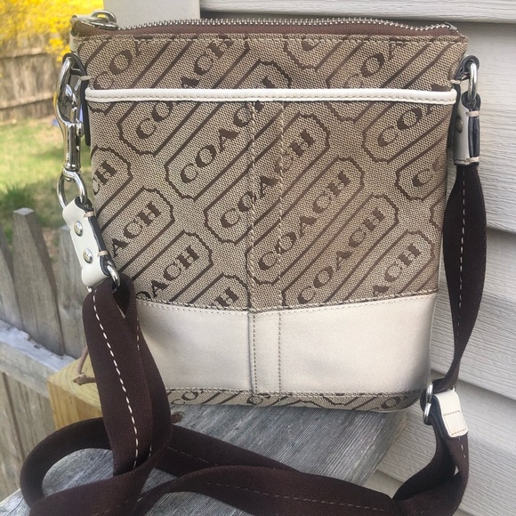 Vintage coach crossbody bag - Picture 1 of 8